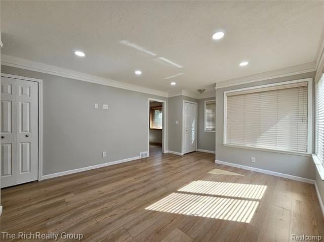 33900 Beechnut St - Photo 4 of 28