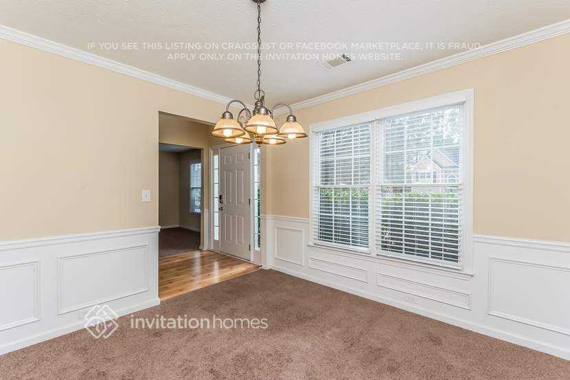 1040 Deer Hollow Dr - Photo 7 of 19