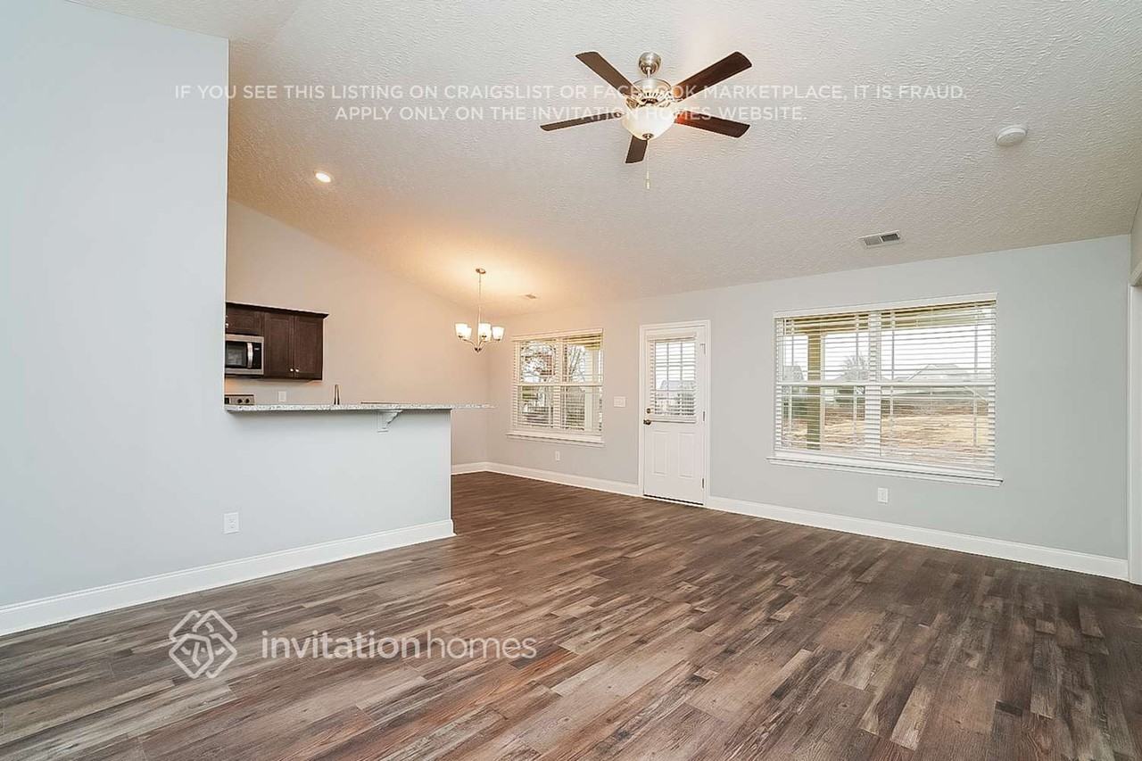 737 Cedar Ln - Photo 2 of 16