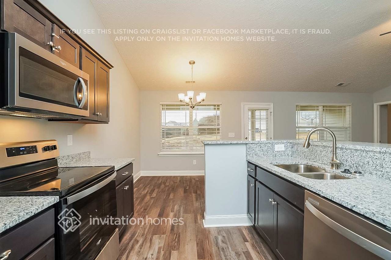 737 Cedar Ln - Photo 6 of 16