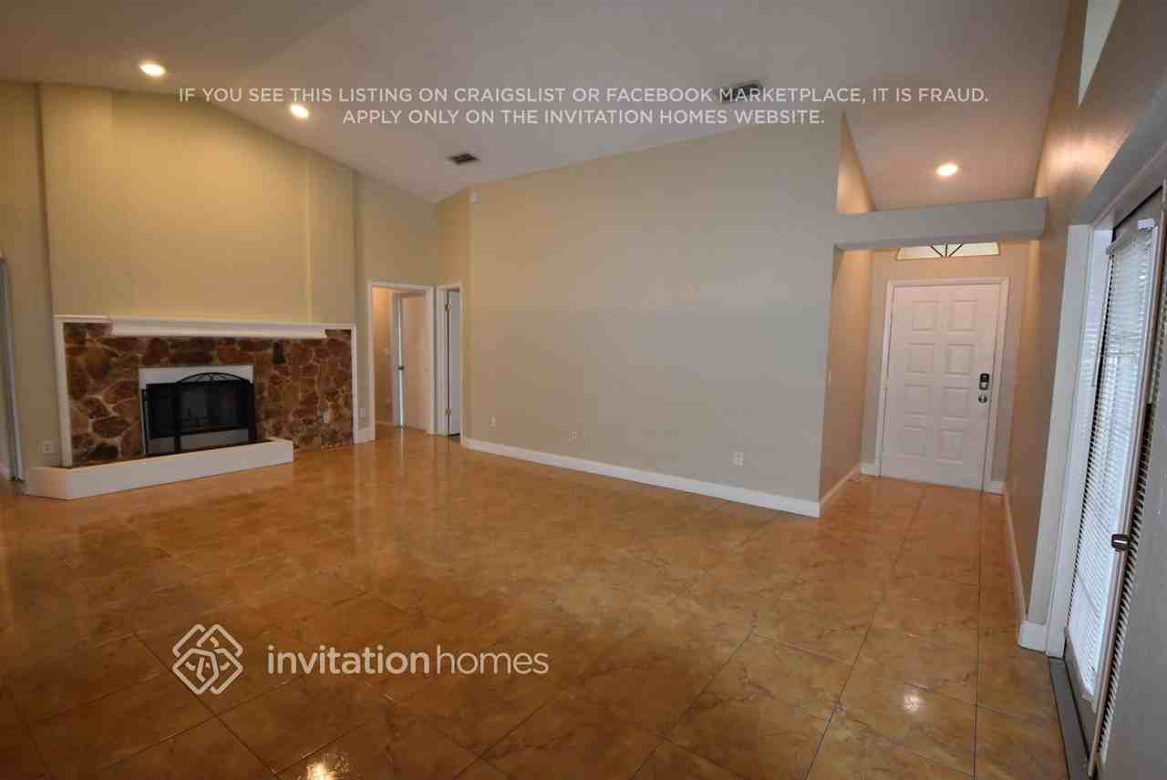 1003 Pinehaven Ct - Photo 2 of 17