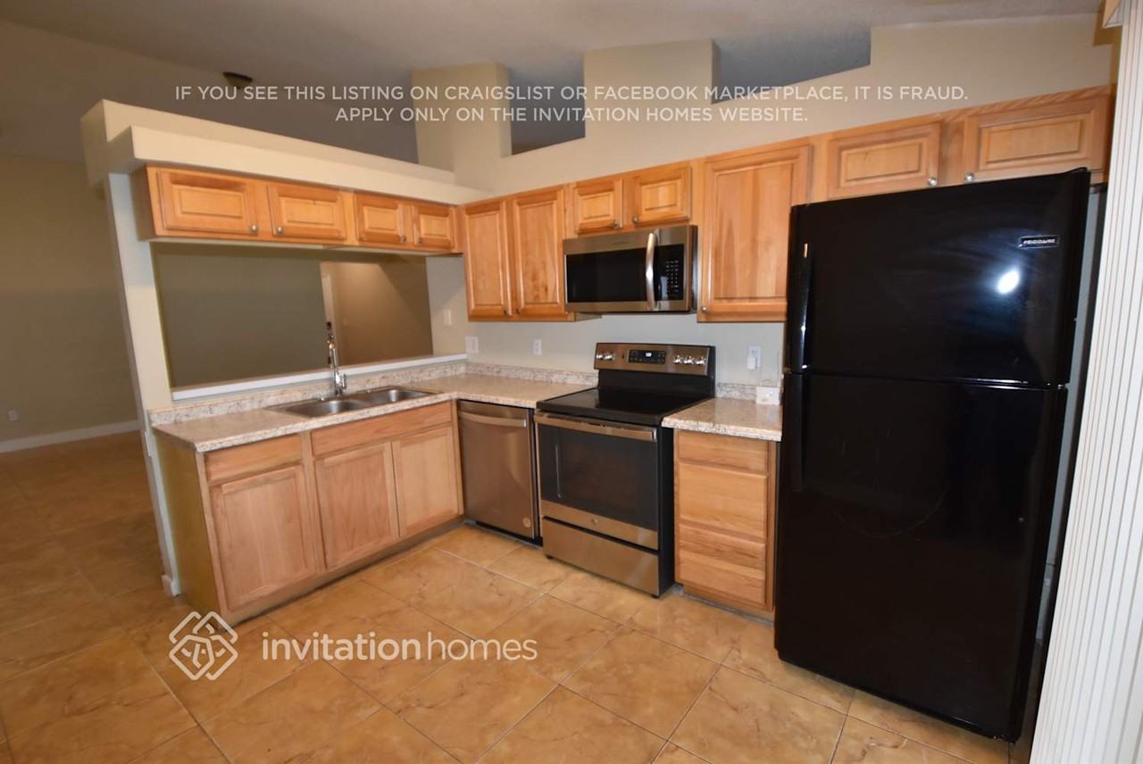 1003 Pinehaven Ct - Photo 4 of 17