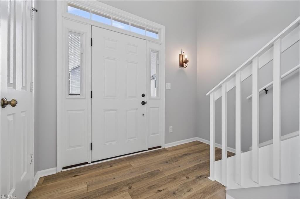 1537 Tallwood Cir - Photo 4 of 33
