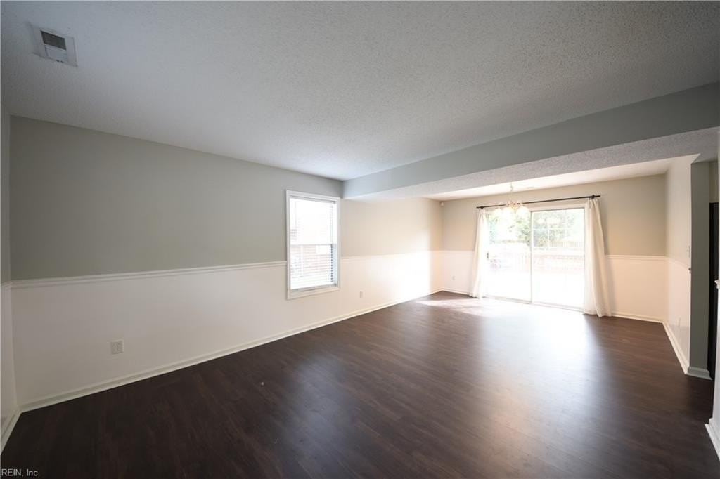 1549 River Creek Cres - Photo 5 of 48