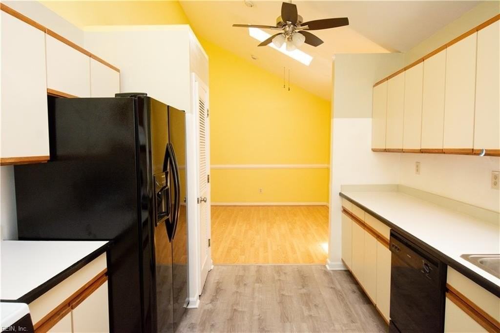 510 Virginia Ave - Photo 5 of 20