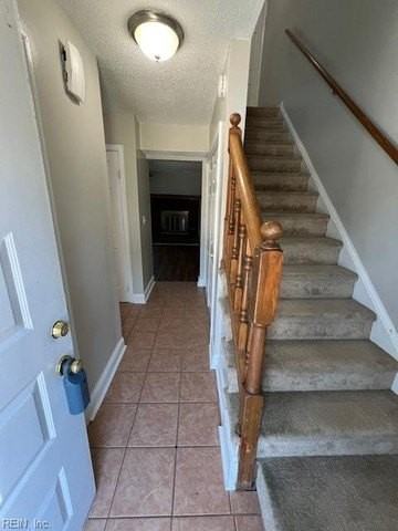 2433 Meadows Lndg - Photo 2 of 27