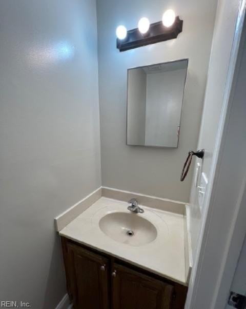 2433 Meadows Lndg - Photo 4 of 27
