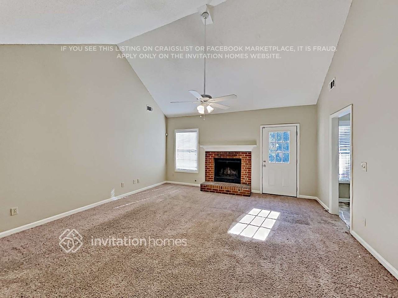 2875 Cove Crossing Dr - Photo 4 of 22