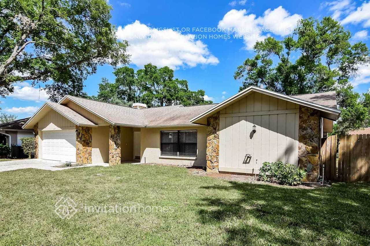 2537 Arborwood Dr - Photo 2 of 21