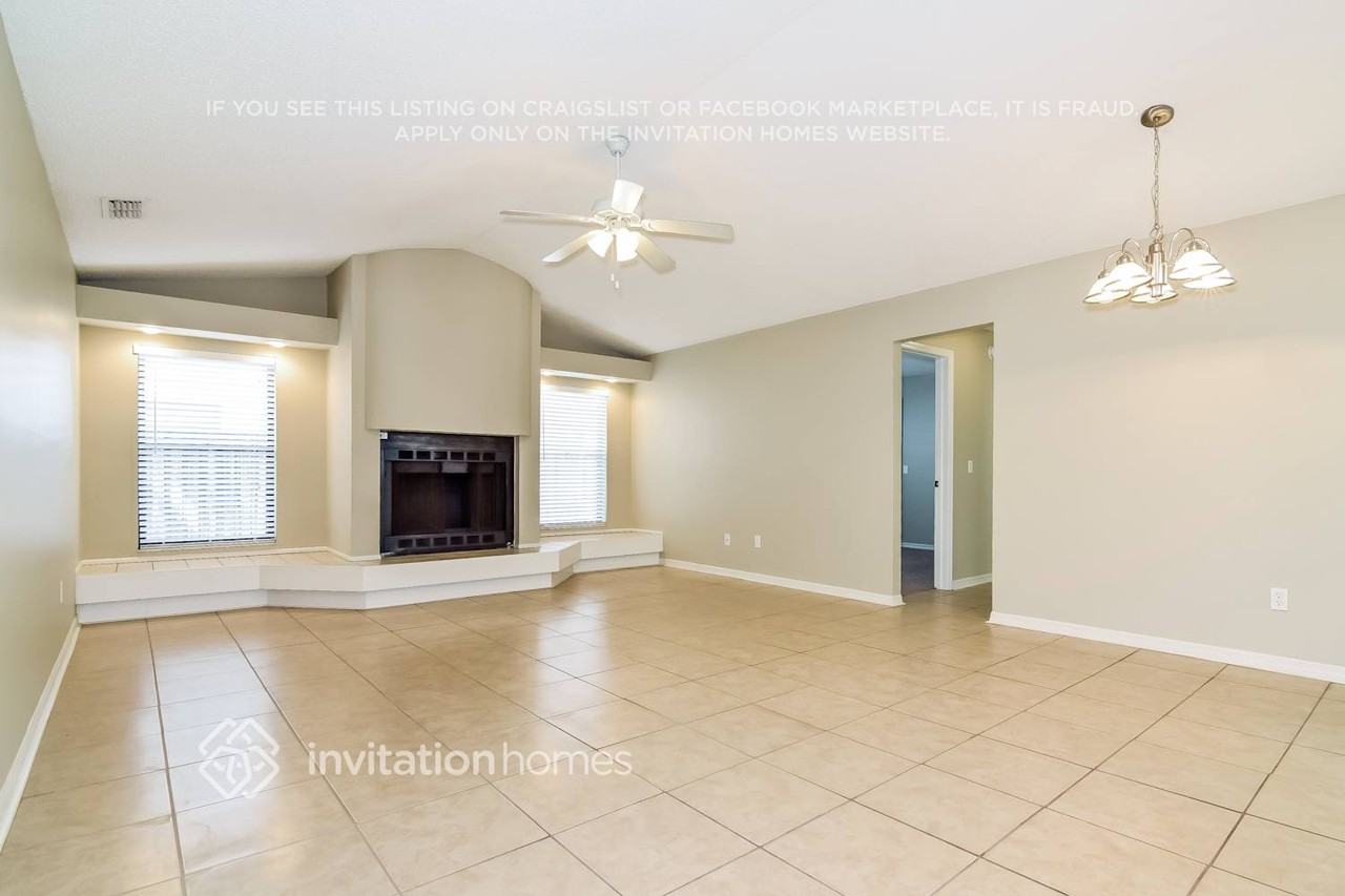 2537 Arborwood Dr - Photo 5 of 21