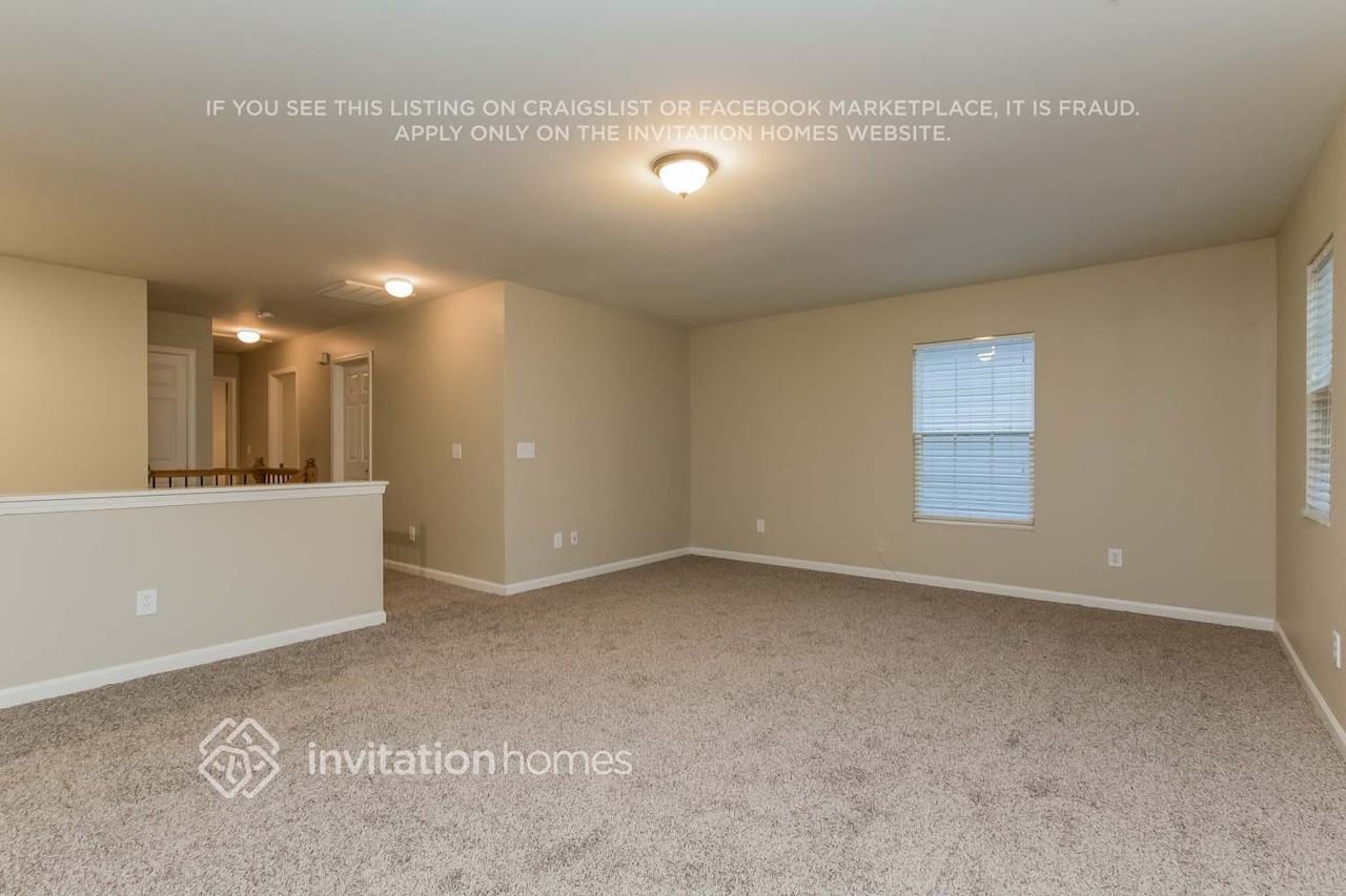 190 Silver Fox Trl - Photo 3 of 21