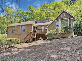 featured image of 4042 Maxanne Dr Nw