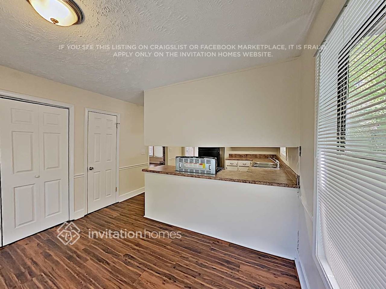 4042 Maxanne Dr Nw - Photo 6 of 18