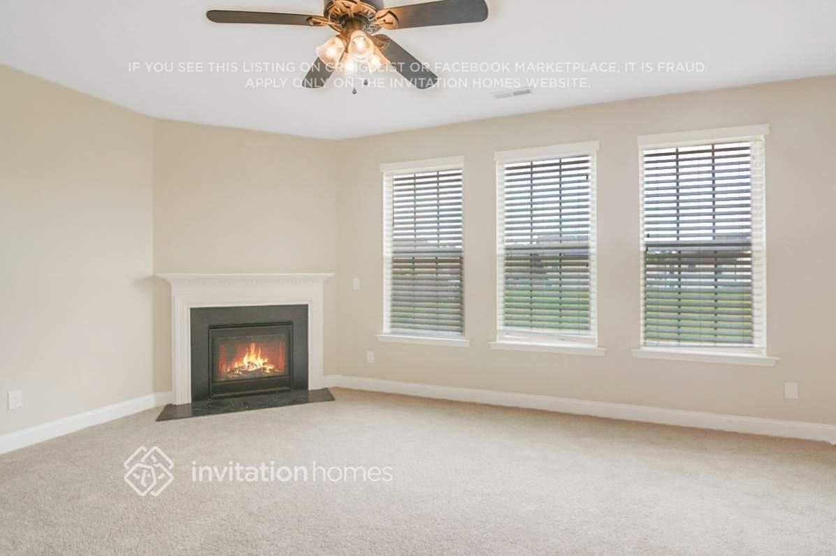 2709 Communion Ct - Photo 3 of 23