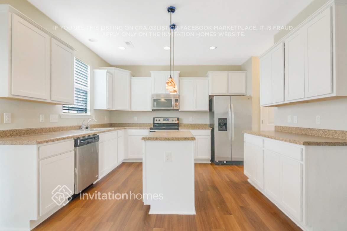 2709 Communion Ct - Photo 5 of 23