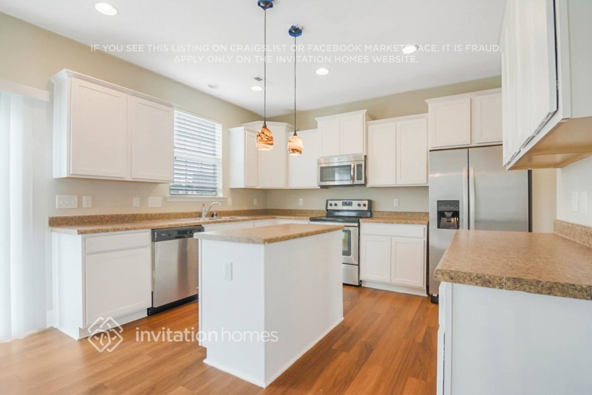 2709 Communion Ct - Photo 6 of 23