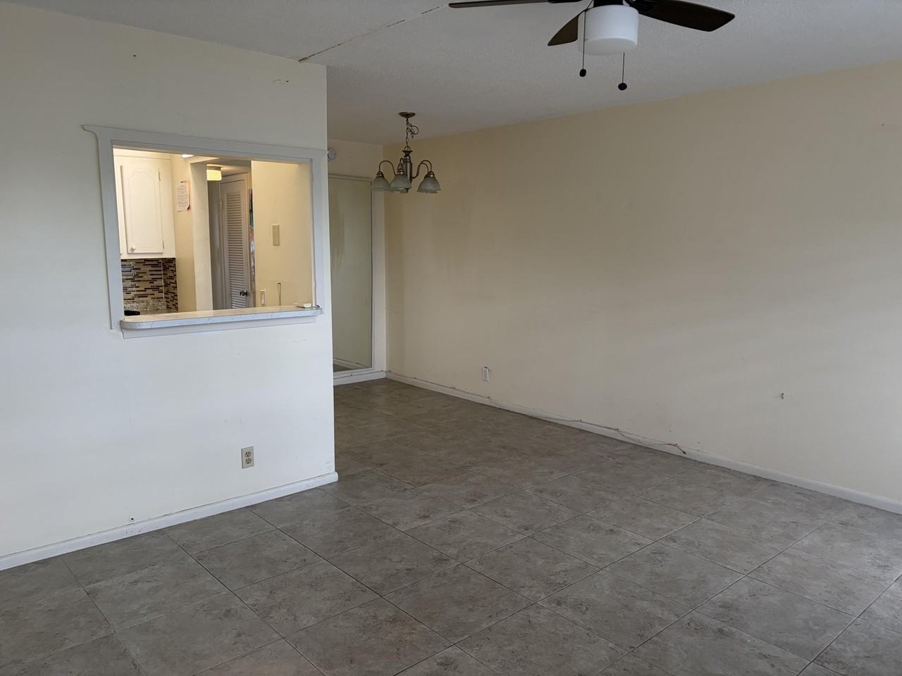 220 Berkshire K #220 - Photo 2 of 9