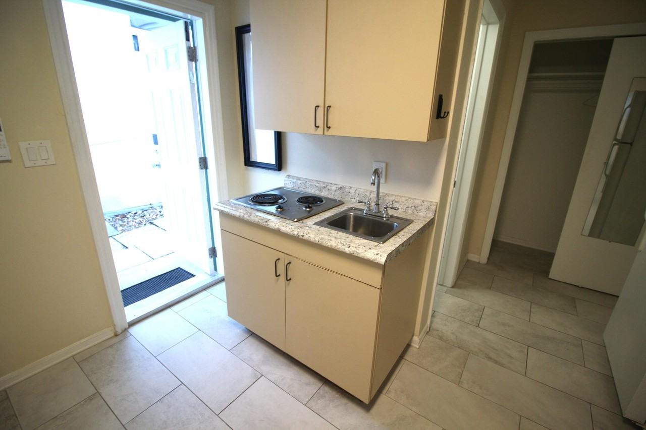 4440 Bougainvilla Dr #4B - Photo 3 of 14