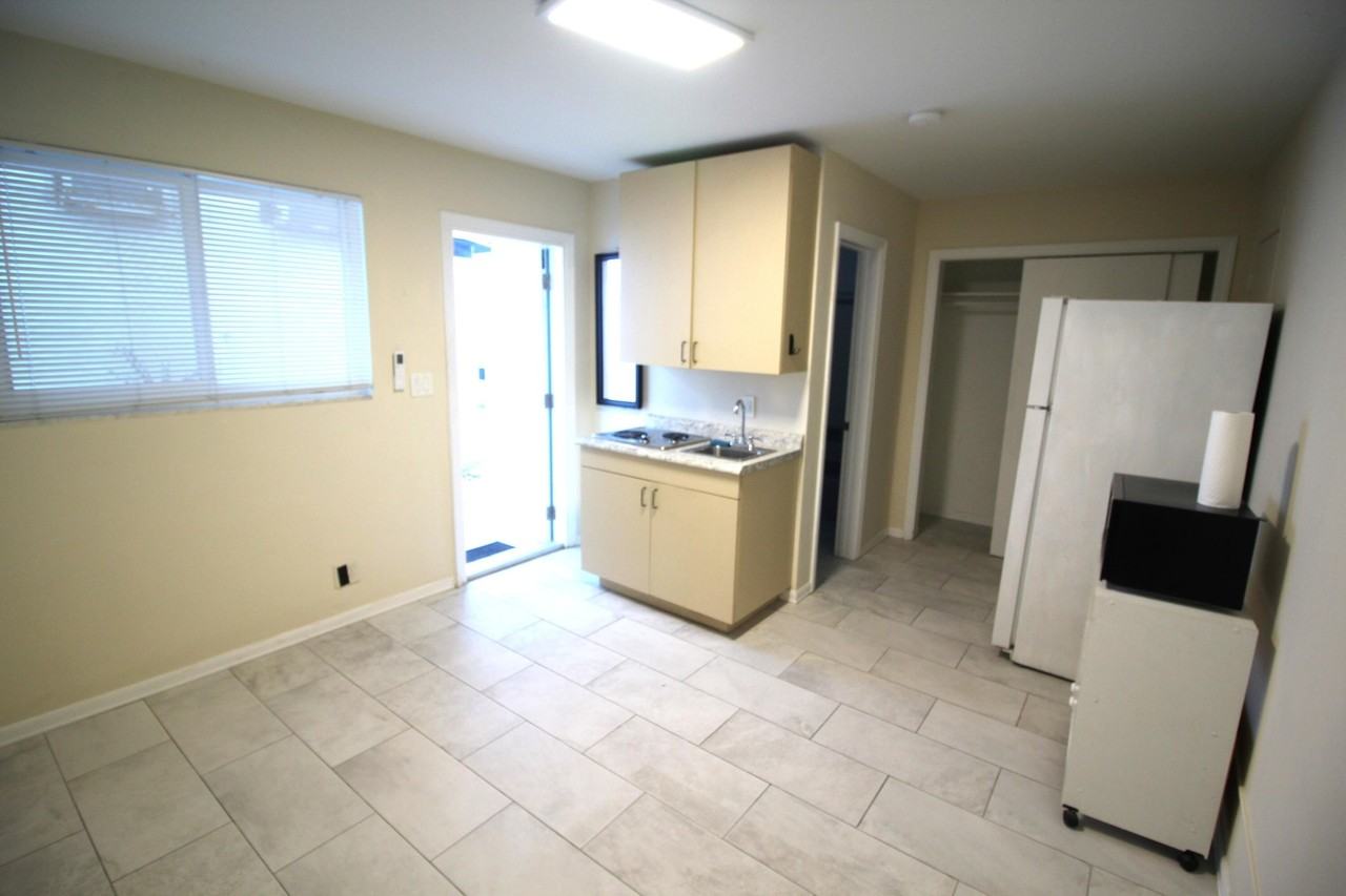 4440 Bougainvilla Dr #4B - Photo 5 of 14
