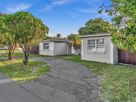 700 Sw 5th Ct - Photo 1 of 1