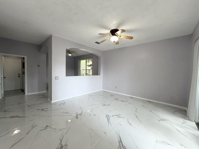 5487 Queenship Ct - Photo 5 of 14