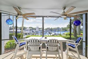 featured image of 515 Bay Colony Dr N
