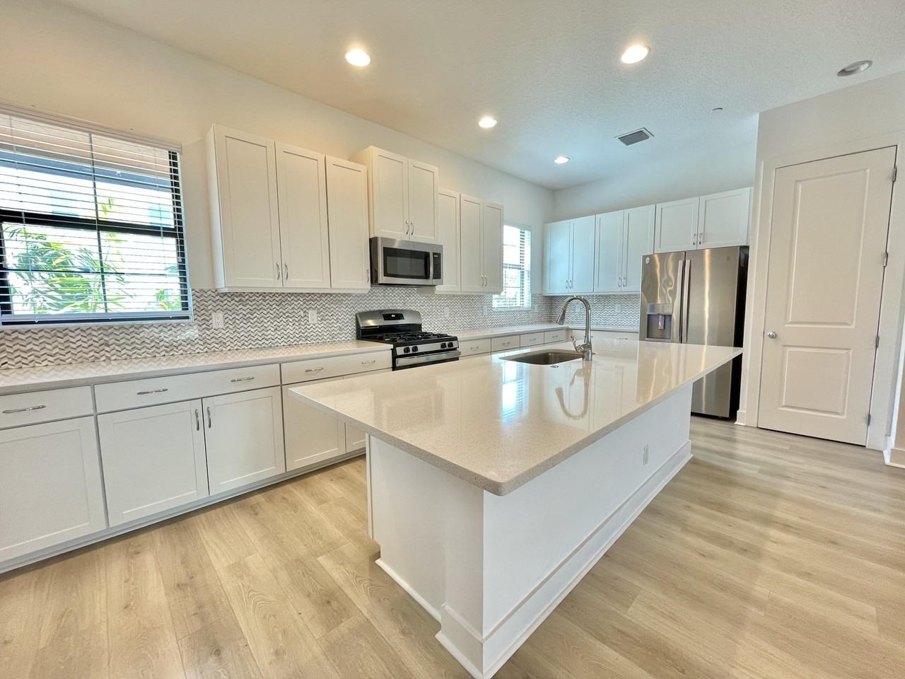 12666 Machiavelli Way - Photo 6 of 33
