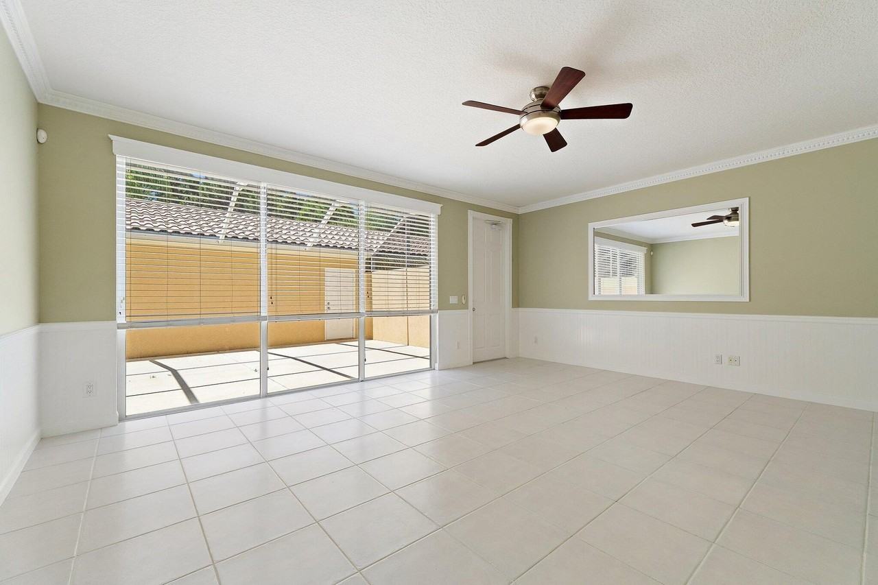 4526 Illicium Dr - Photo 4 of 50