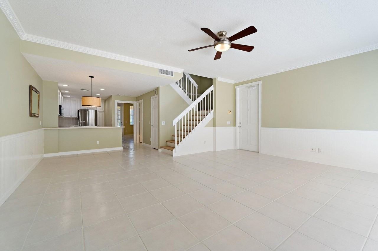 4526 Illicium Dr - Photo 6 of 50