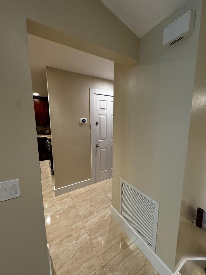 5520 Coach House Cir #G - Photo 7 of 41