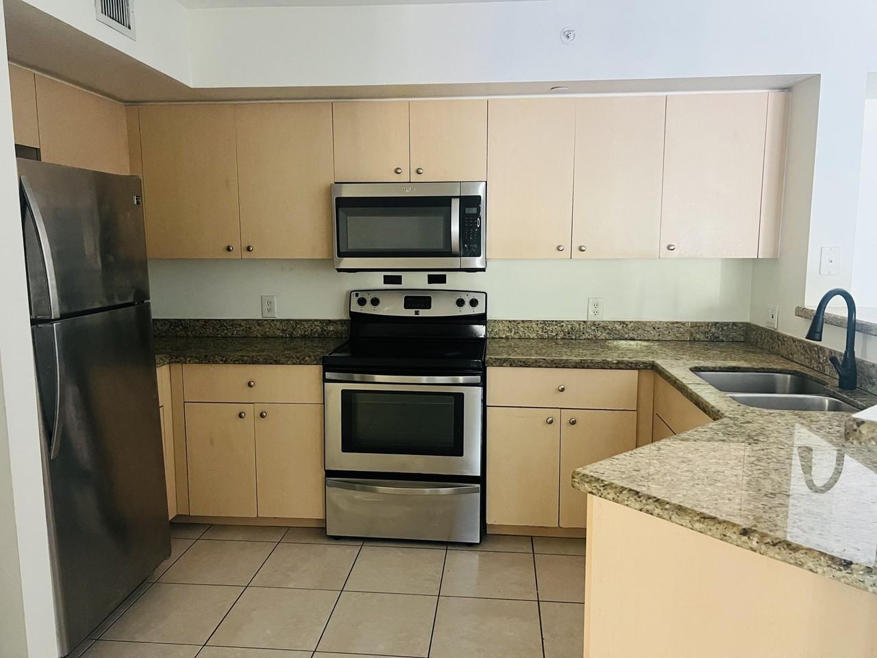 4211 San Marino Blvd #201 - Photo 4 of 19