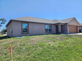 featured image of 842 Se Walters Ter