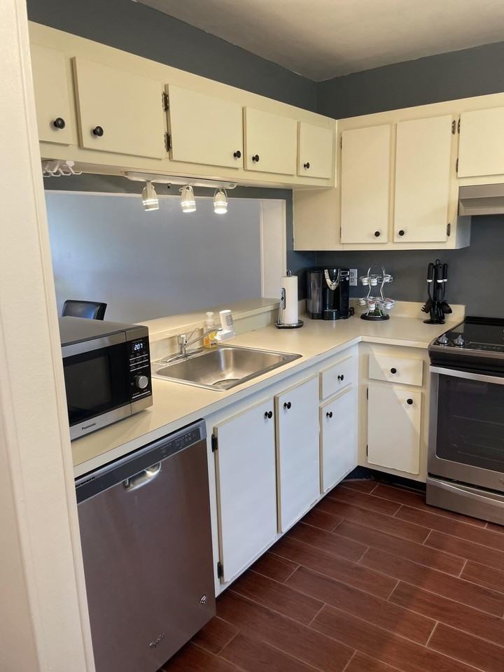 4598 Lucerne Lakes Blvd E #101 - Photo 5 of 19
