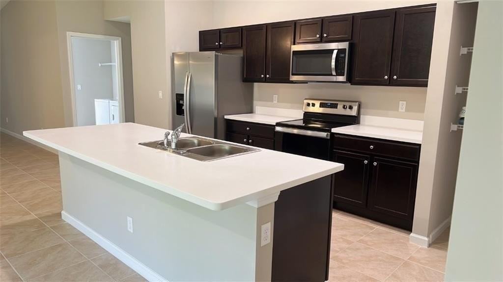 1755 Sw Cannon Ave - Photo 3 of 21