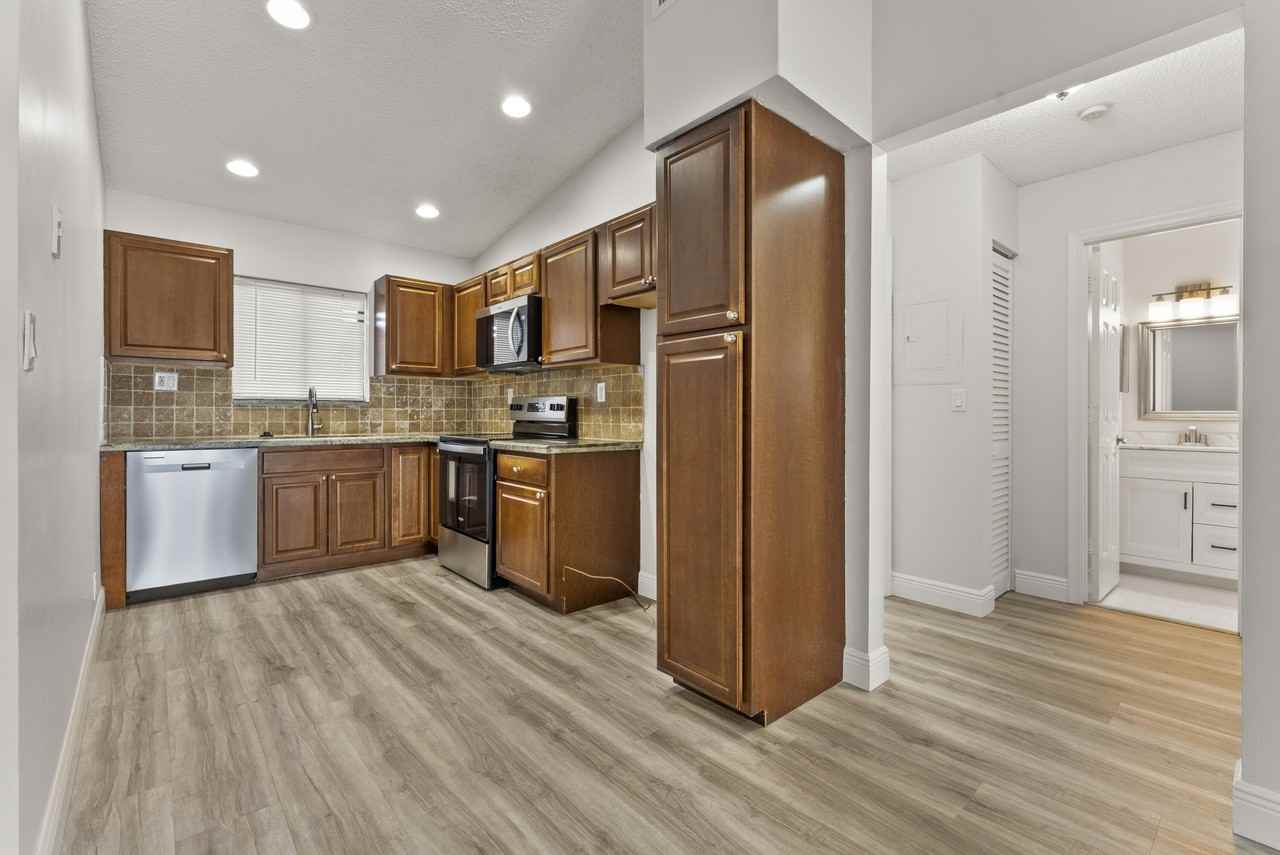 2900 Olivewood Ter #201 - Photo 3 of 22