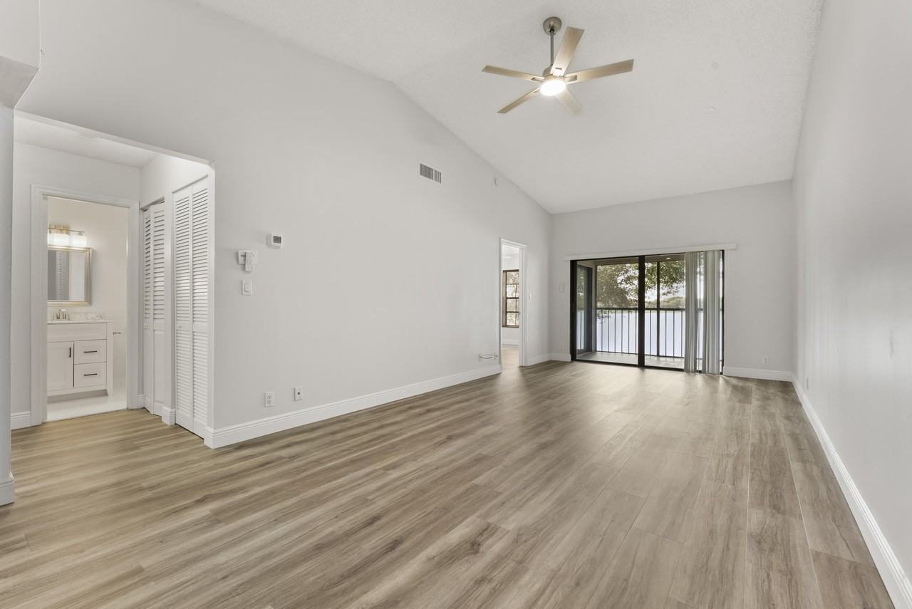 2900 Olivewood Ter #201 - Photo 6 of 22