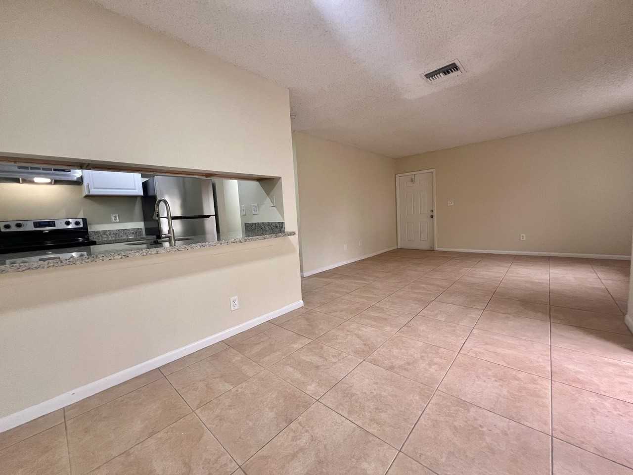 6061 10th Ave N #242 - Photo 6 of 37