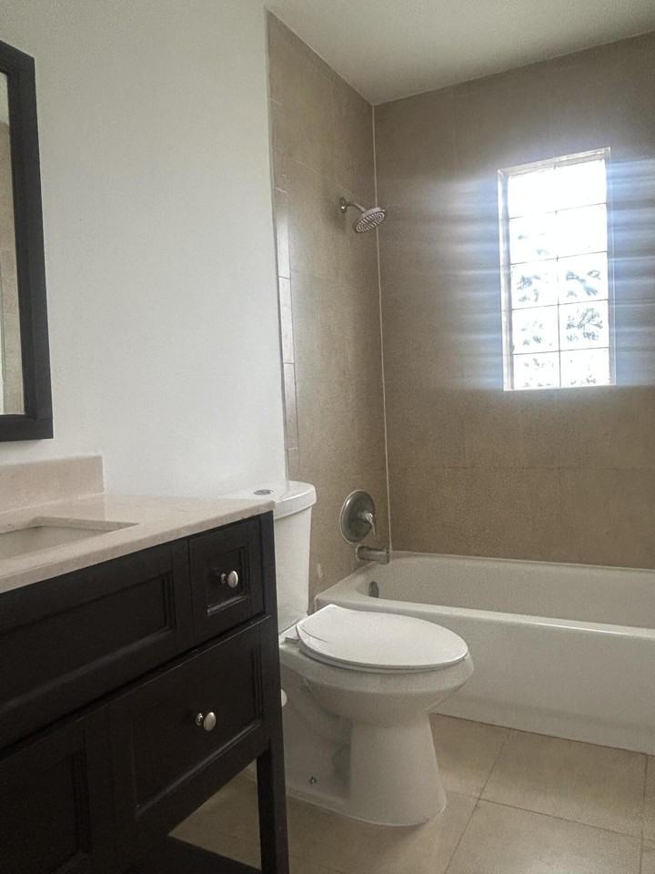 1528 Avenue S #0 - Photo 7 of 9