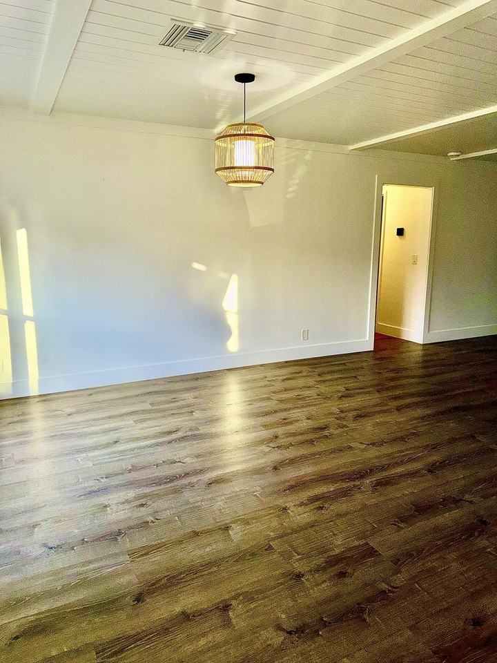 474 Ne 38th St - Photo 5 of 21