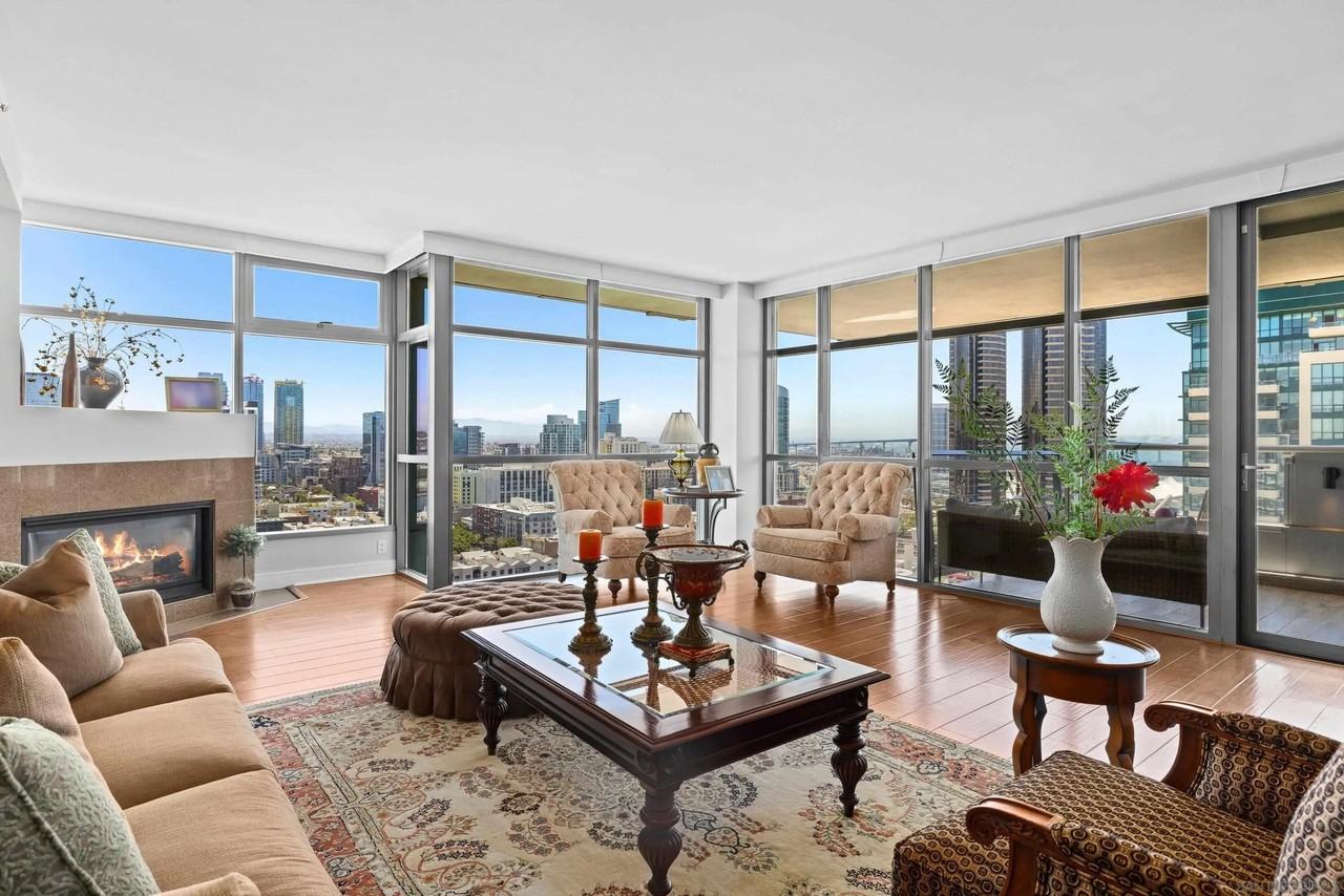 645 Front St #2008