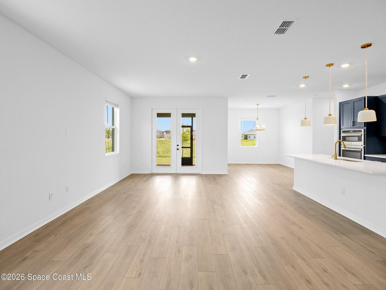 4362 Dockyard Dr - Photo 3 of 31