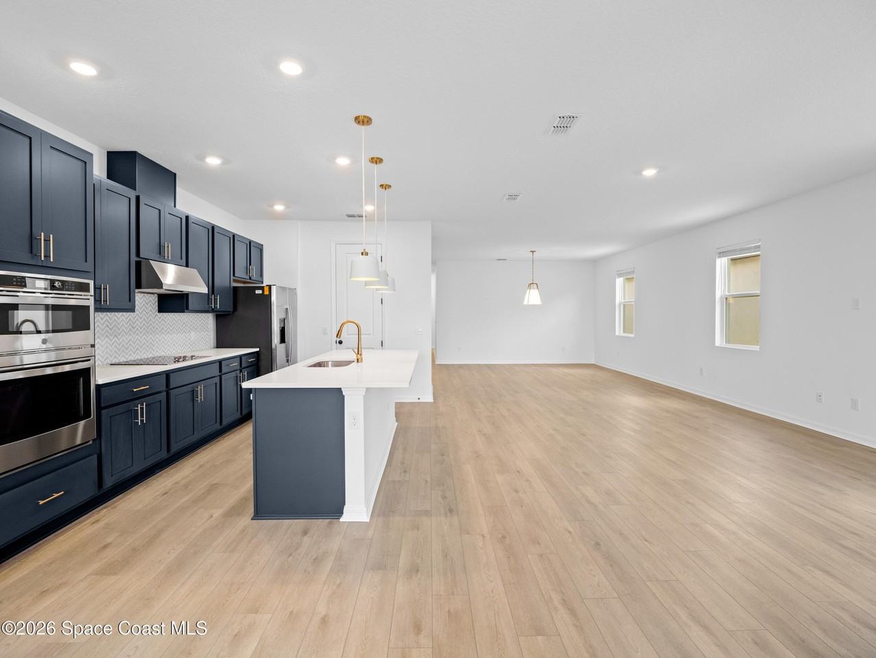 4362 Dockyard Dr - Photo 4 of 31