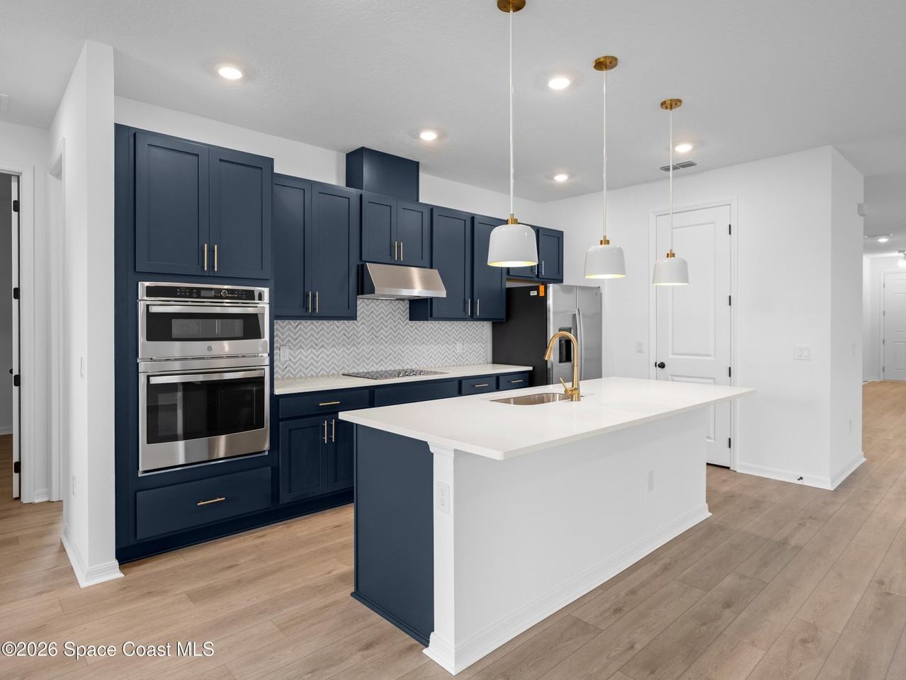4362 Dockyard Dr - Photo 6 of 31