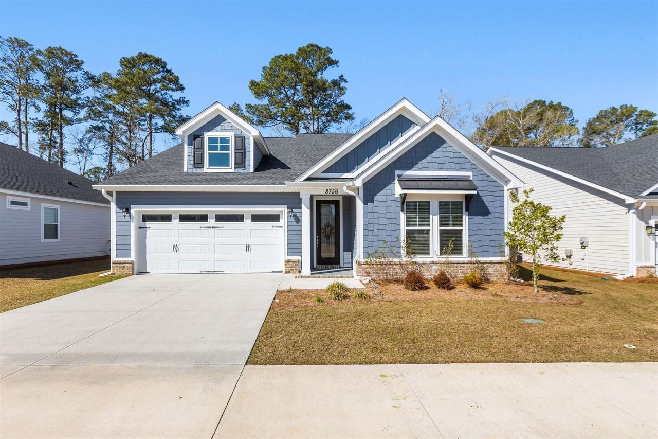 8756 Glenoak Trl - Photo 2 of 38