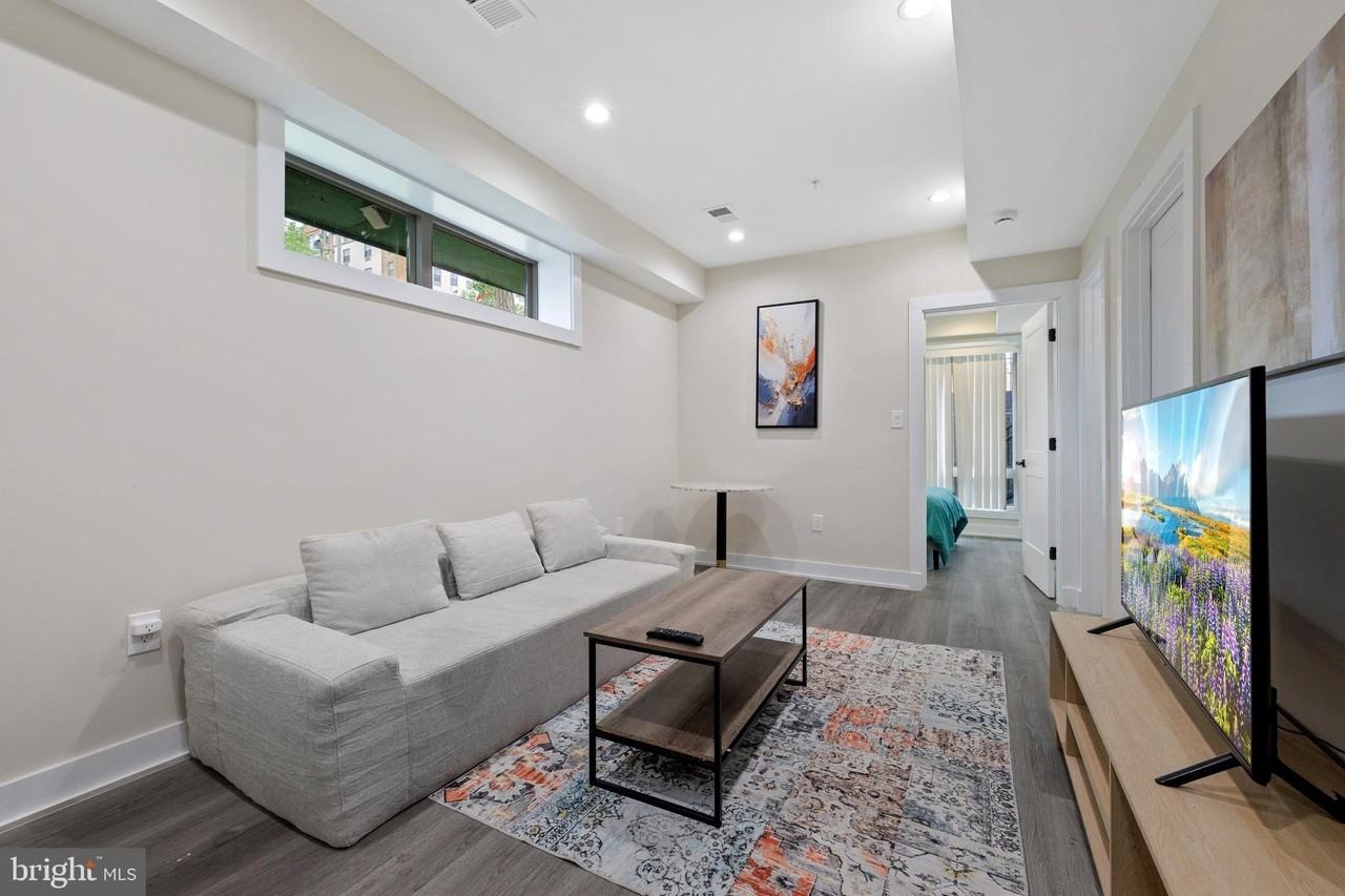 3517 14th St Nw #B01 - Photo 3 of 11