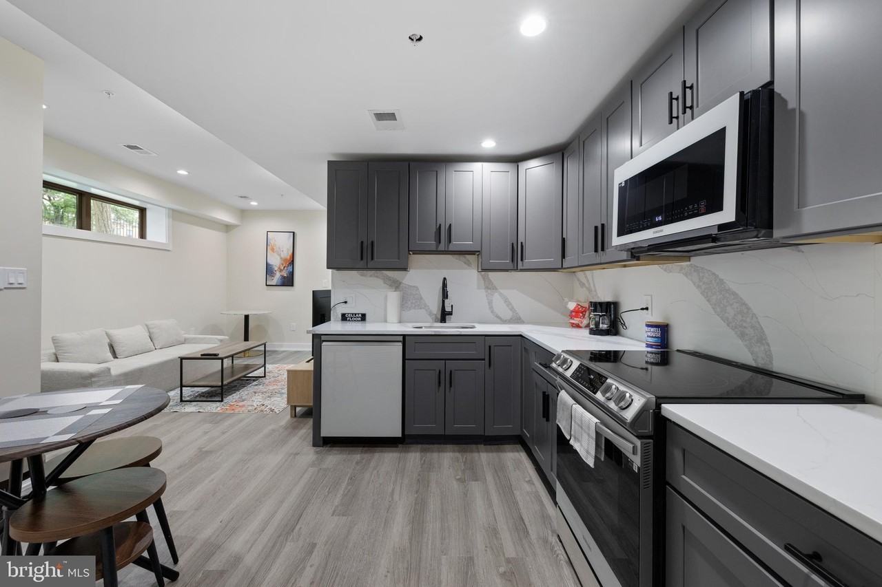 3517 14th St Nw #B01 - Photo 6 of 11