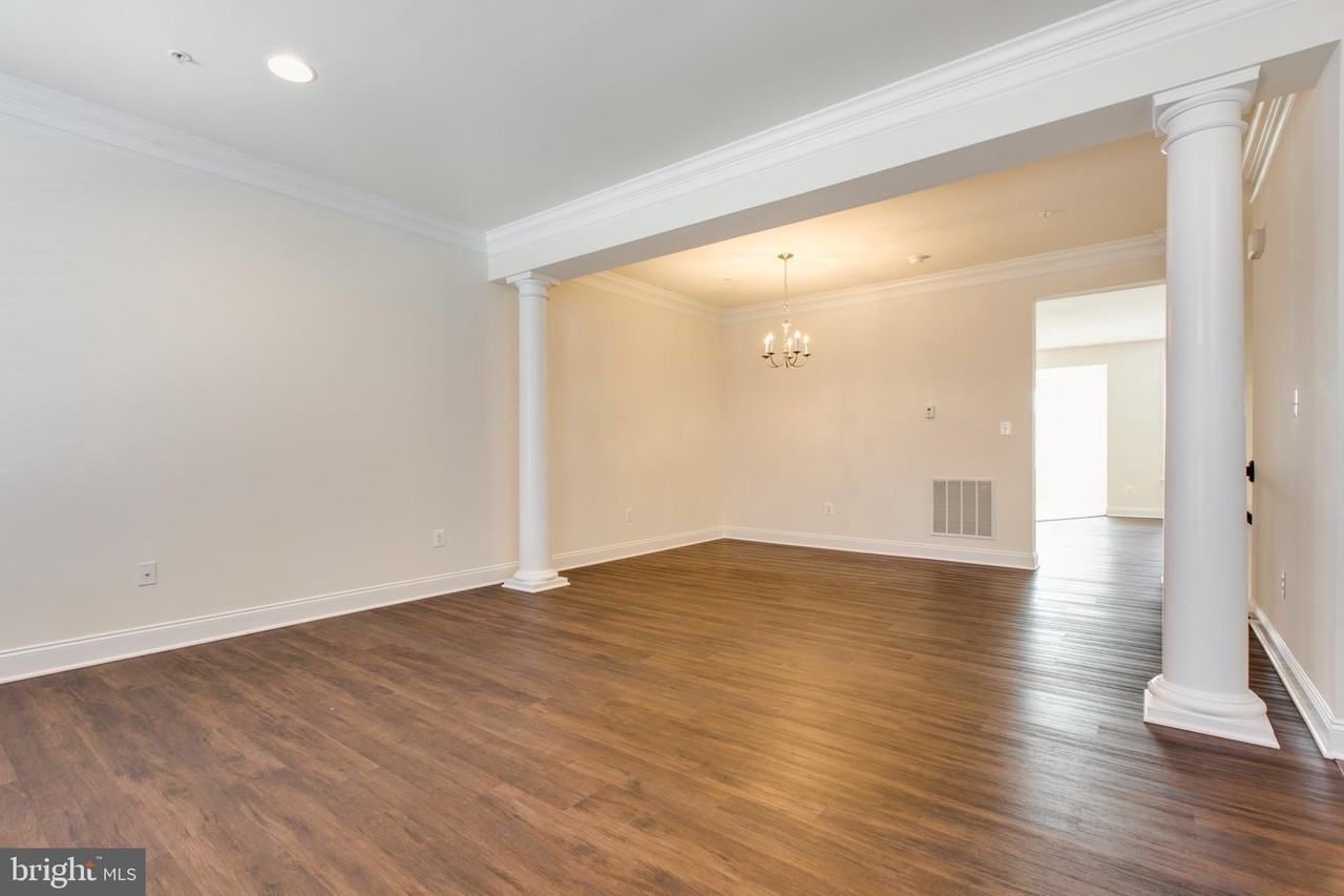 7757 Crystal Brook Way - Photo 6 of 50