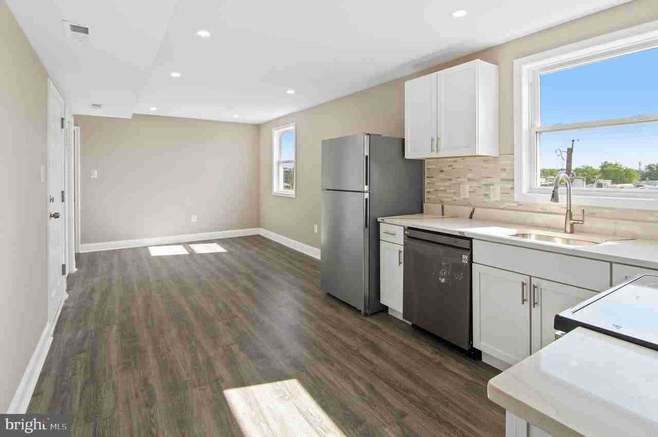 3022 E Fayette St #A - Photo 2 of 17