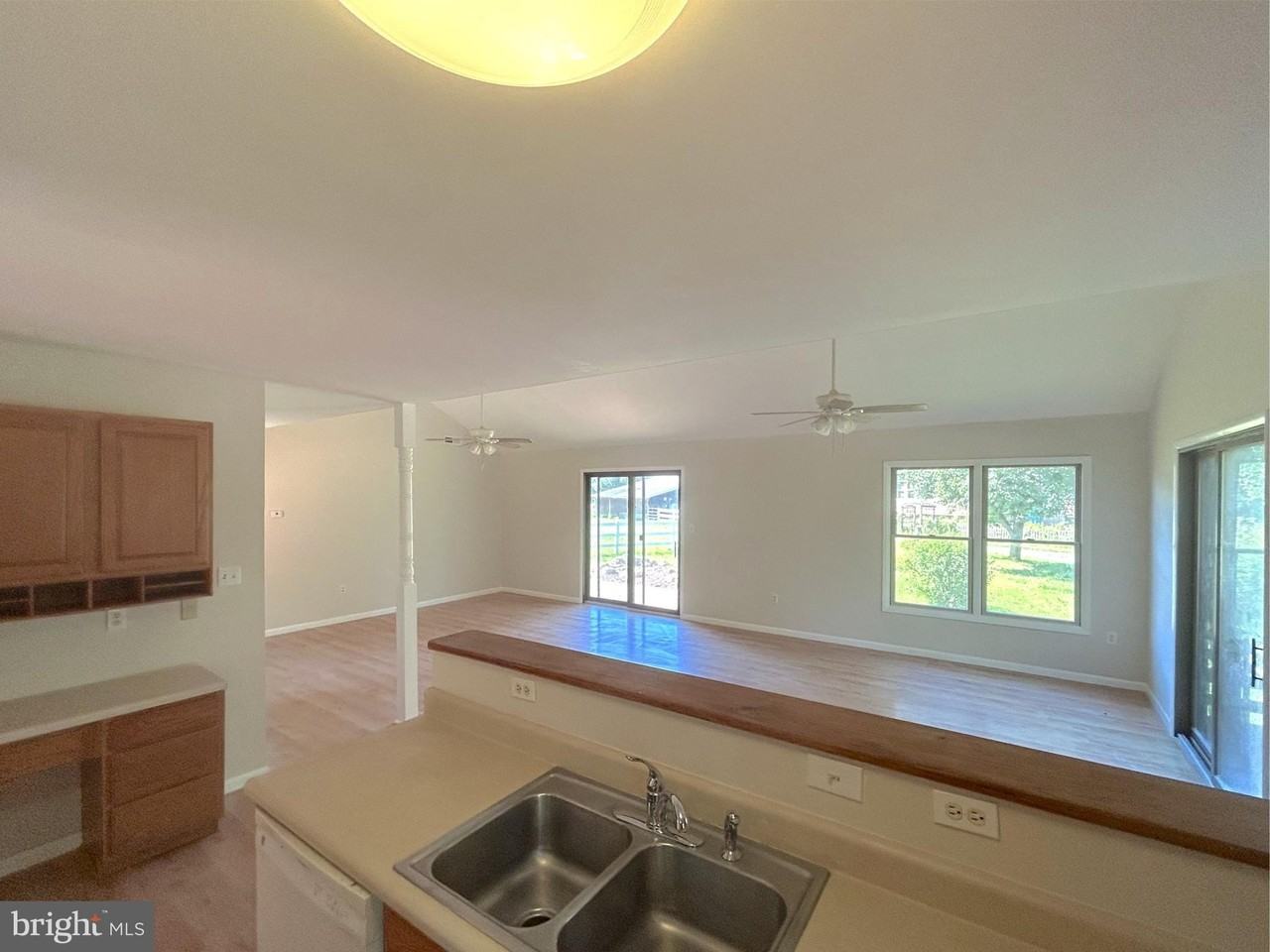 811 Court House Point Rd - Photo 7 of 12