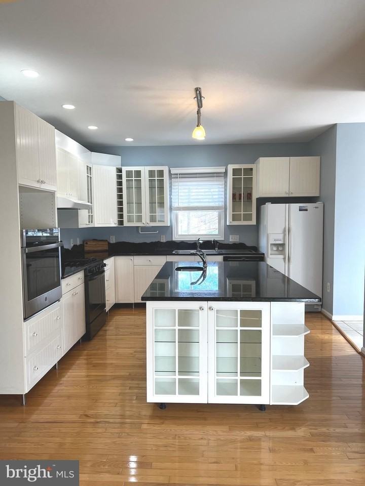 13283 Main Ave - Photo 5 of 47
